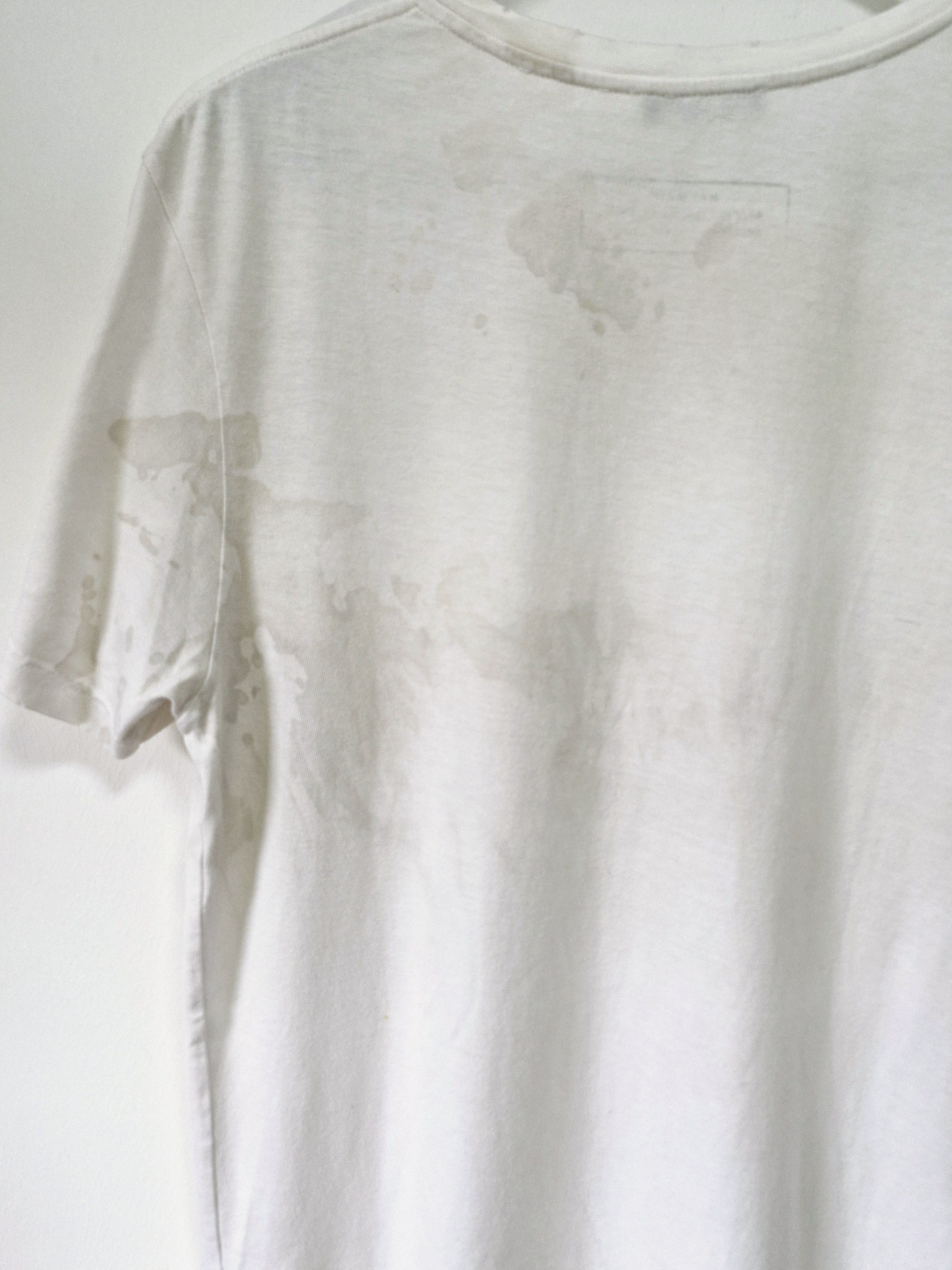 Balmain AW10 Balmain Decarnin Distressed Stained White T-shirt Size US M / EU 48-50 / 2 - 5 Thumbnail