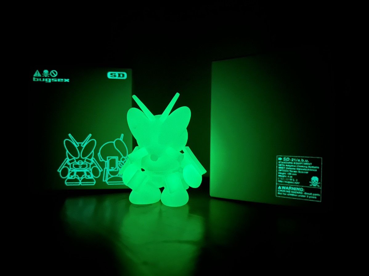 Other BUGSEX SD-21/a.b.u. V3 glow in the dark vinyl figure GiTD Size ONE SIZE - 1 Thumbnail