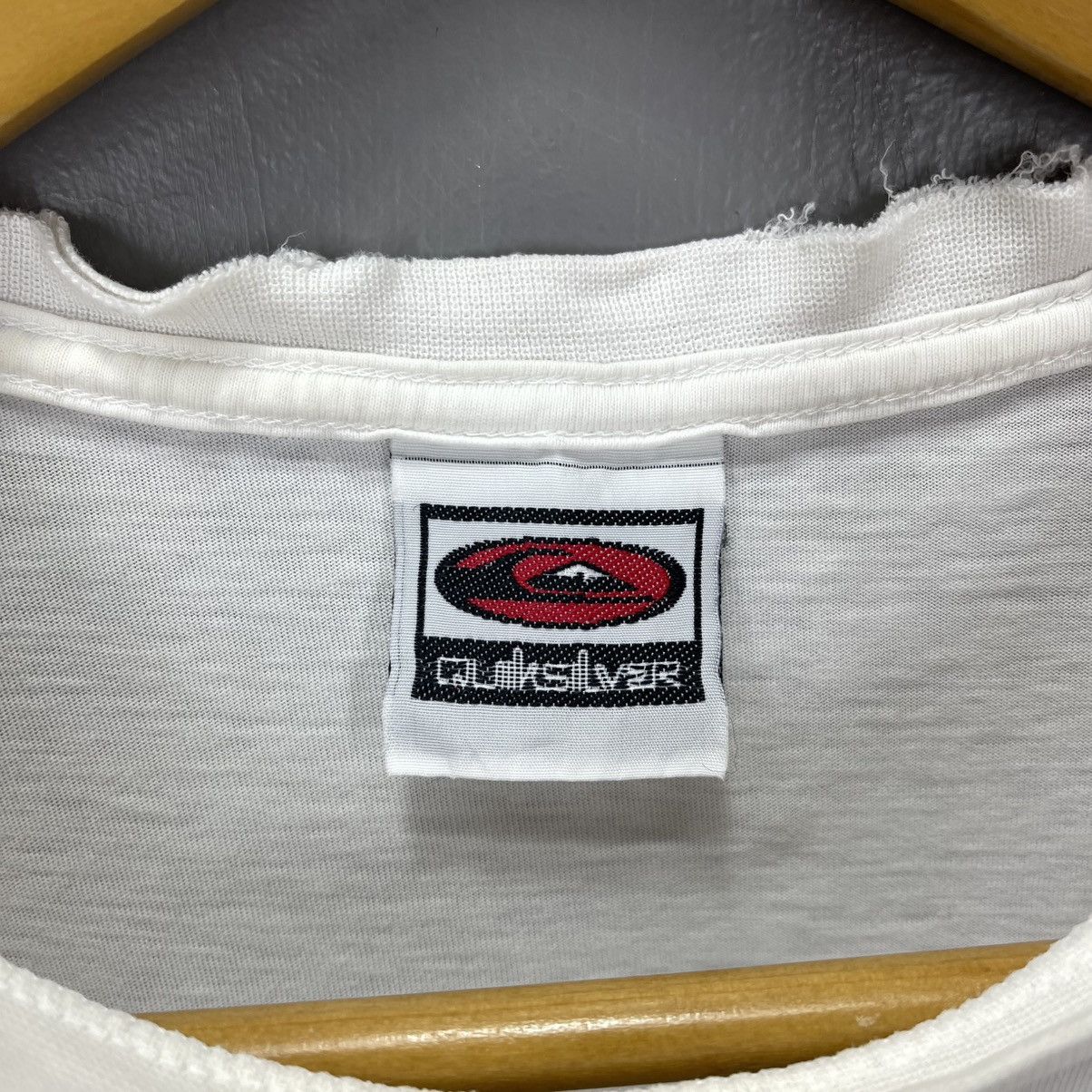 Quiksilver QUIKSILVER Thrashed T Shirt #2031/14 Size US L / EU 52-54 / 3 - 17 Thumbnail