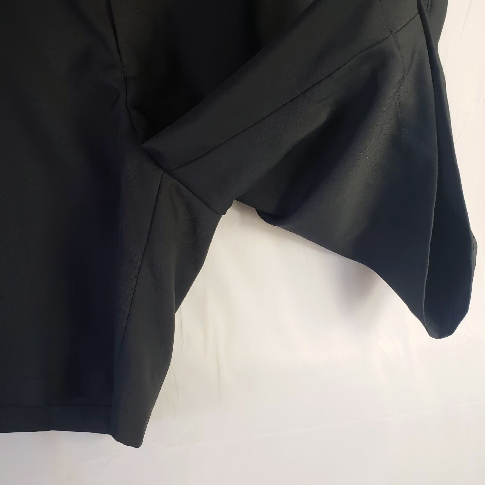 Peter Millar Peter Millar Mens Black 9" Salem Performance Short-Size 42 Mens Black 9" Salem Performance Short-Size 42 Size US 42 / EU 58 - 4 Thumbnail