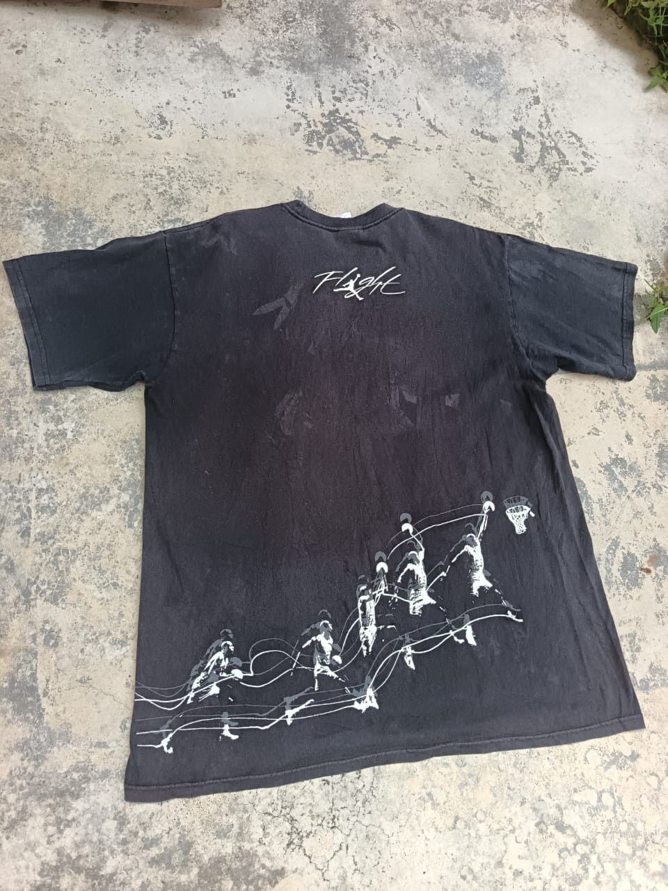 Jordan Brand Vintage y2k air Jordan tshirt Size US L / EU 52-54 / 3 - 2 Thumbnail