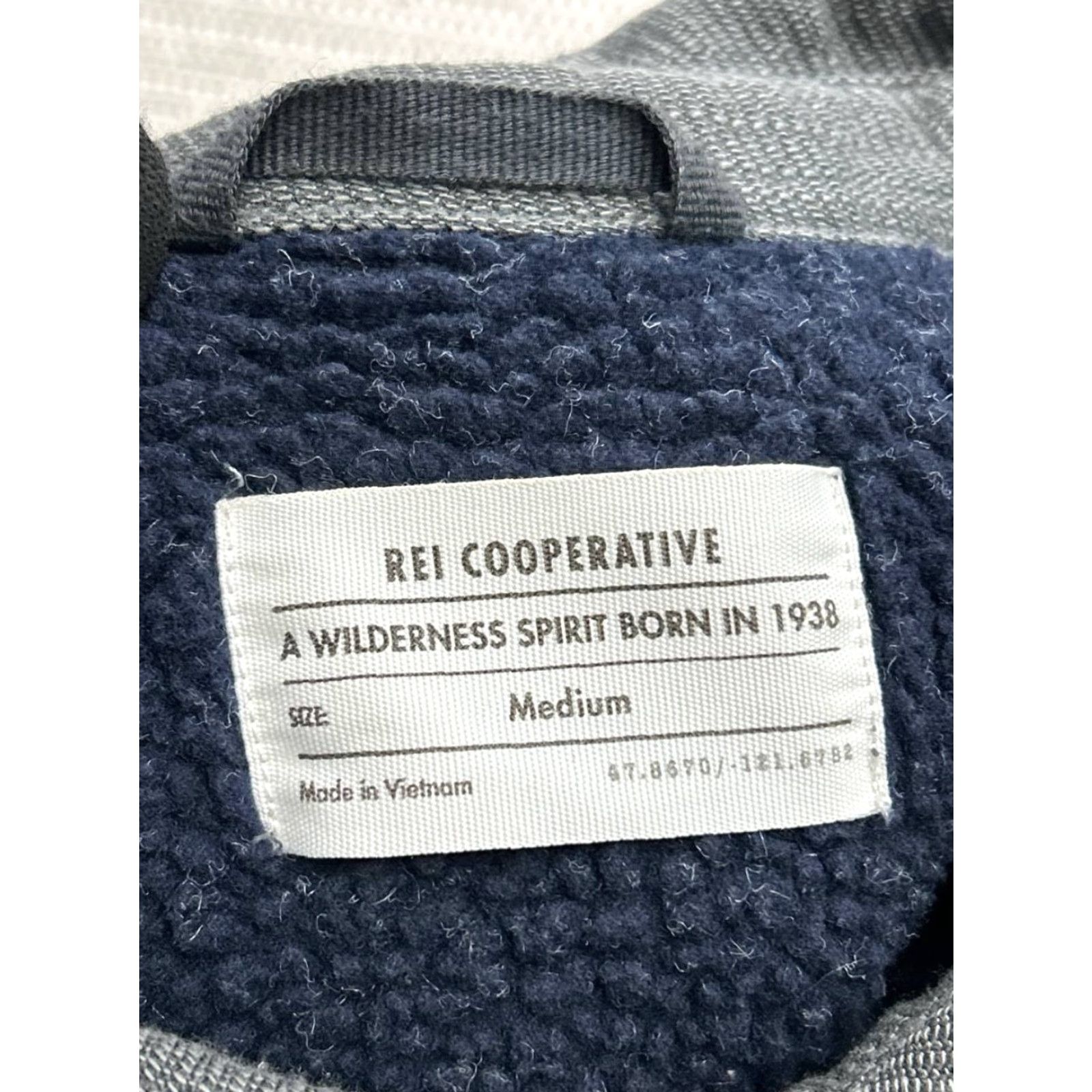 Vintage REI Shirt Jacket Mens Medium Gray Snap Button Windbreaker Outdoor Fall Winter Spring Jacket Modern Fit Size US M / EU 48-50 / 2 - 3 Thumbnail