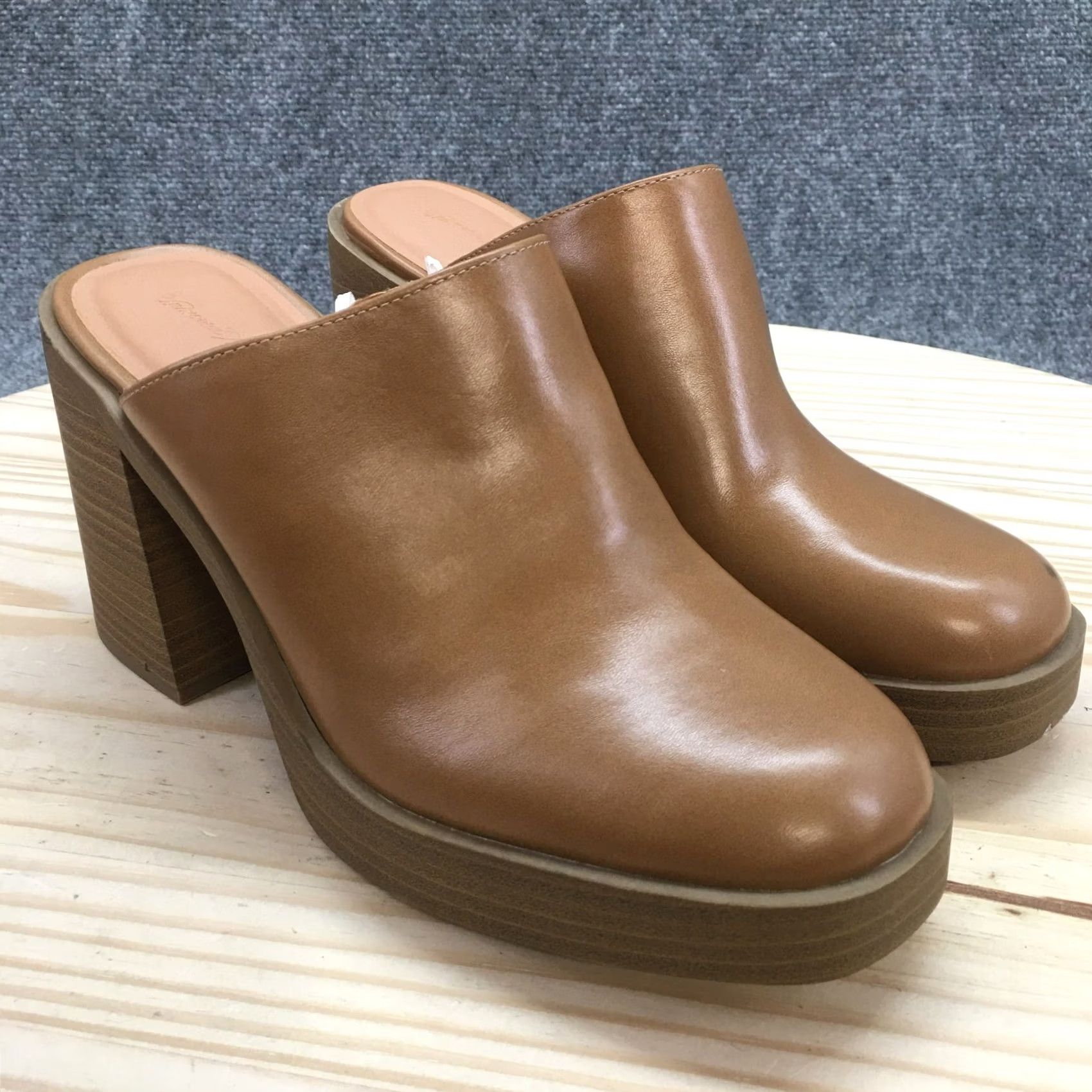 Vintage Universal Thread Platform Heels Womens 9 Brown Faux Leather Mules Casual Size US 9 / IT 39 - 3 Thumbnail