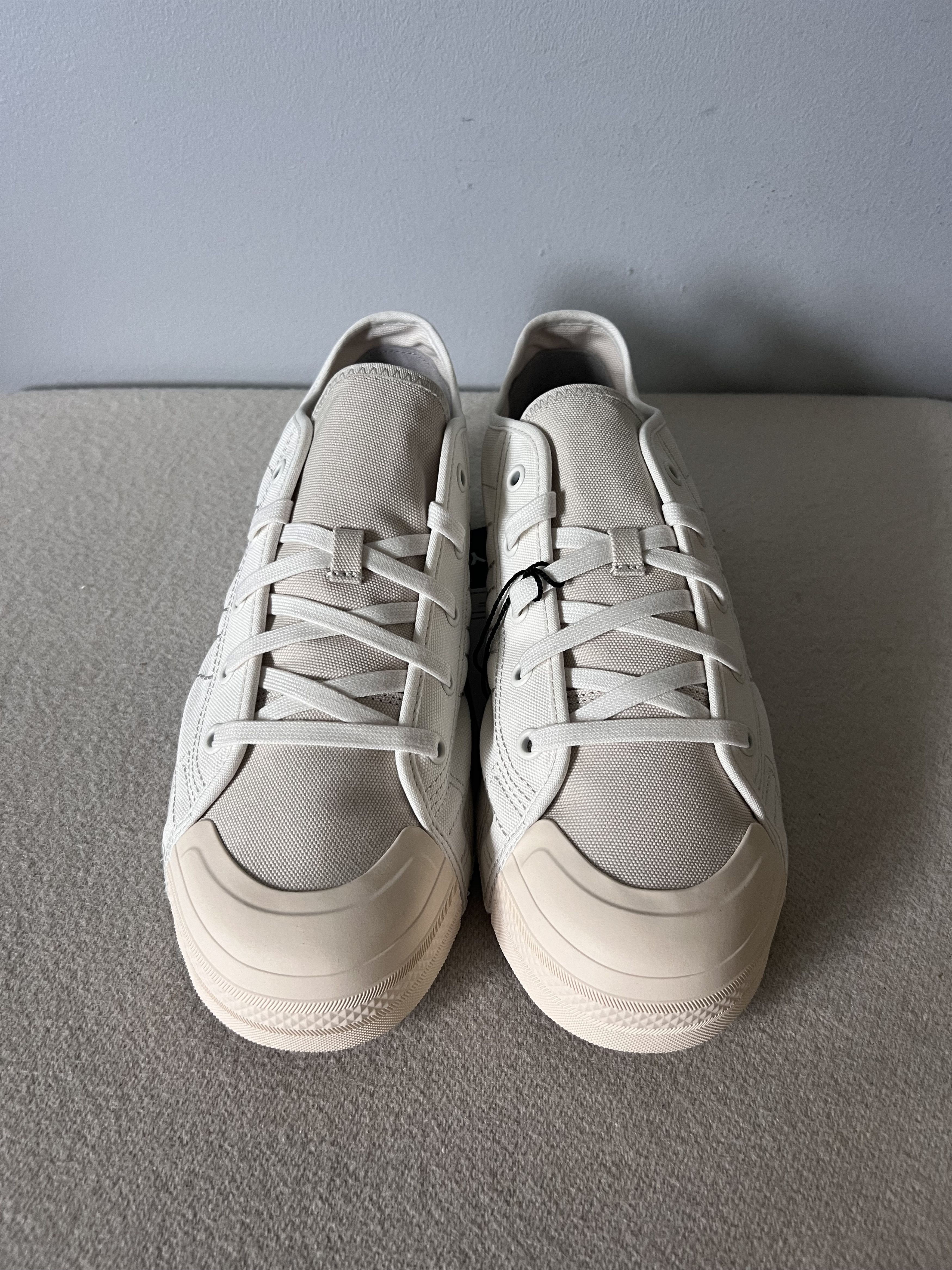 Y-3 Adidas Y-3 Nizza Low in White Talc Size US 10.5 / EU 43-44 - 4 Thumbnail