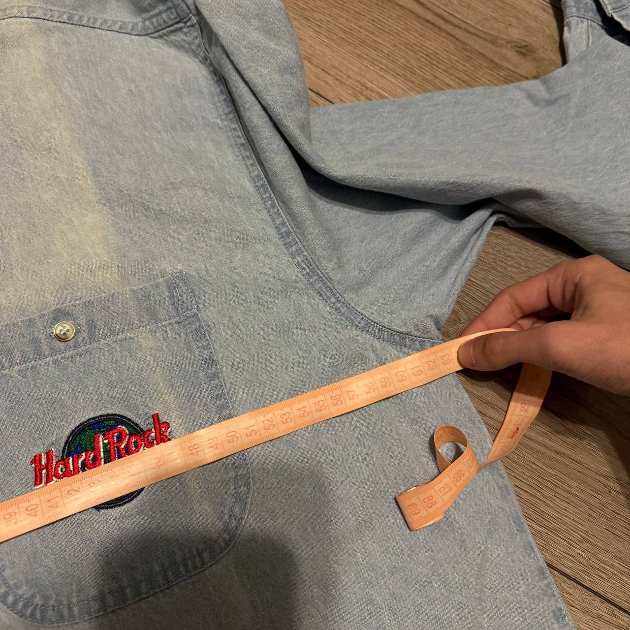 Hard Rock Cafe vintage hard rock cafe denim shirt size L Size US L / EU 52-54 / 3 - 10 Thumbnail