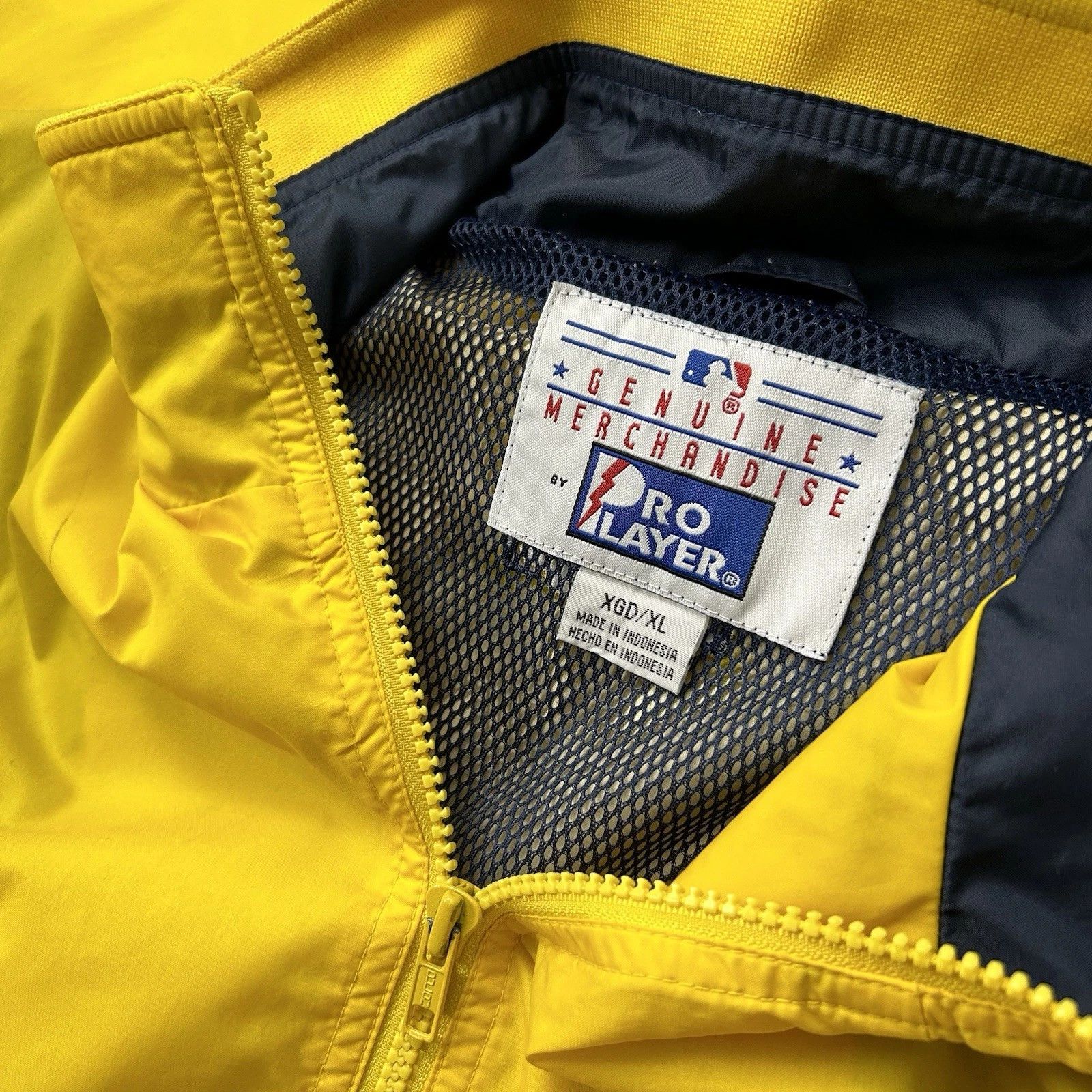 MLB × Vintage NEW YORK YANKEES PRO PLAYER WINDBREAKER JACKET SPELL OUT Size US XL / EU 56 / 4 - 6 Thumbnail