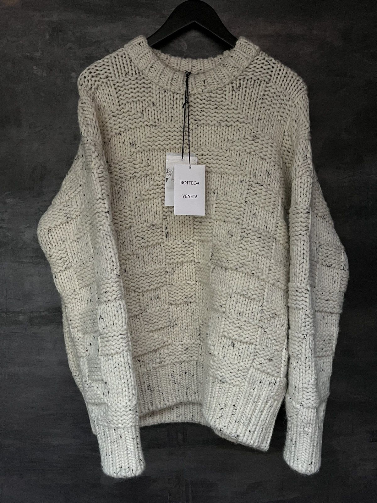 image of Bottega Veneta Men Hw Wool Graphic Knit Sweater in Off White (Size Medium)
