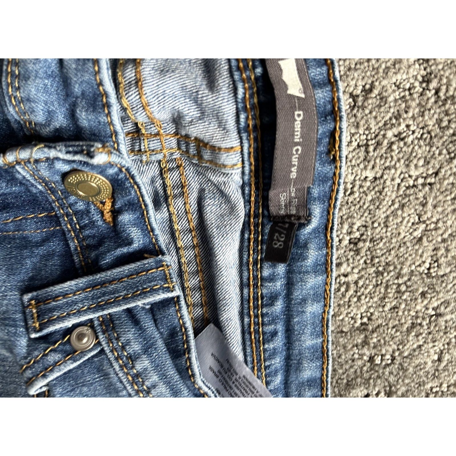 Denime LEVIS Demi Curve Classic Skinny WOMENS DENIM JEANS SIZE 7/28 Size 28" / US 6 / IT 42 - 5 Thumbnail