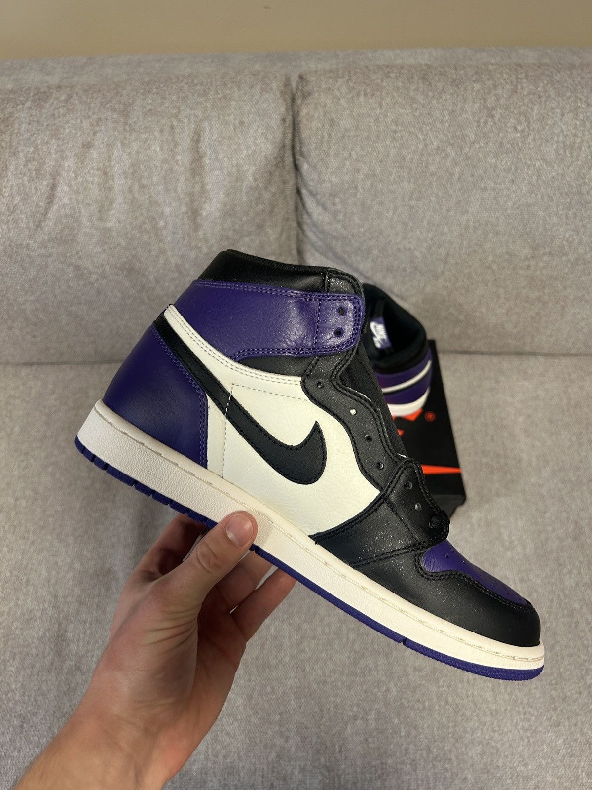 Jordan Brand × Nike Jordan 1 High Court Purple 1.0 Size US 10 / EU 43 - 3 Thumbnail