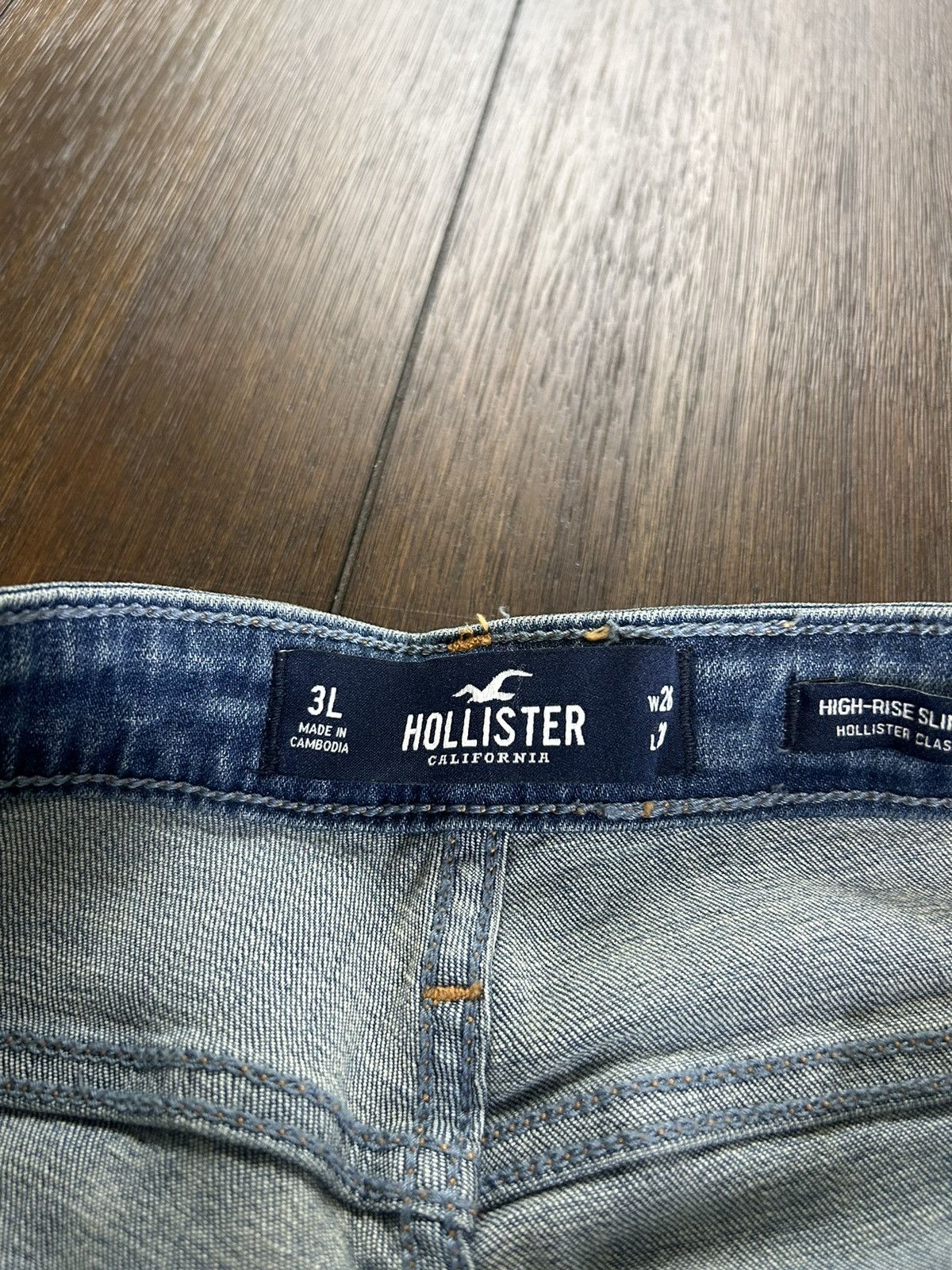 Hollister Hollister Jeans 3L Distressed High-Rise slim straight jeans Size 26" / US 2 / IT 38 - 12 Thumbnail