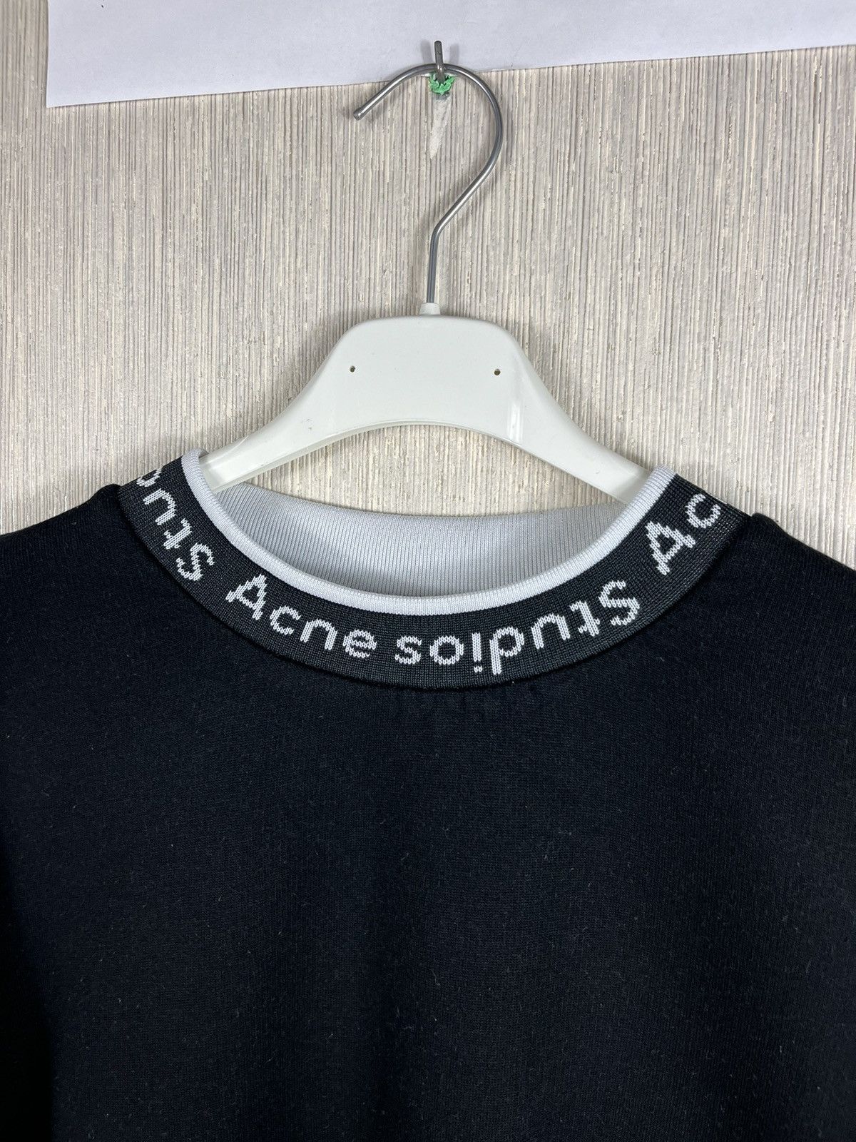 Acne Studios Acne Studios flogho neck logo oversized sweatshirt crewneck Size US XXS / EU 40 - 8 Thumbnail