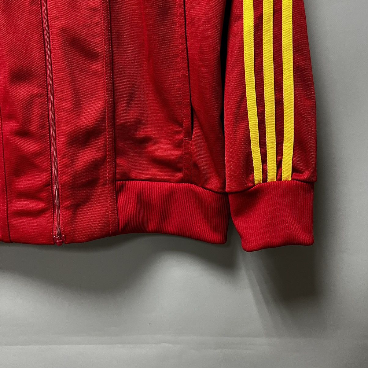 Adidas SPAIN 2011 SOCCER TRACK TOP ZIP JACKET ADIDAS VINTAGE Size US M / EU 48-50 / 2 - 5 Thumbnail