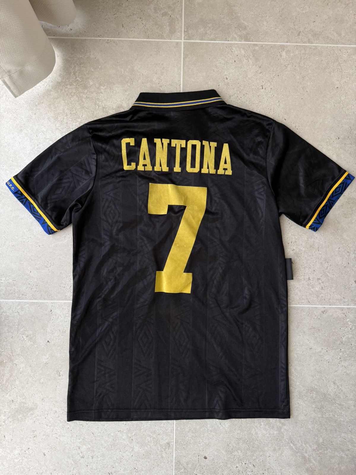 Umbro 🩸RARE🩸Umbro Manchester United 1993/1994 Cantona #7 Jersey Size US XL / EU 56 / 4 - 2 Thumbnail