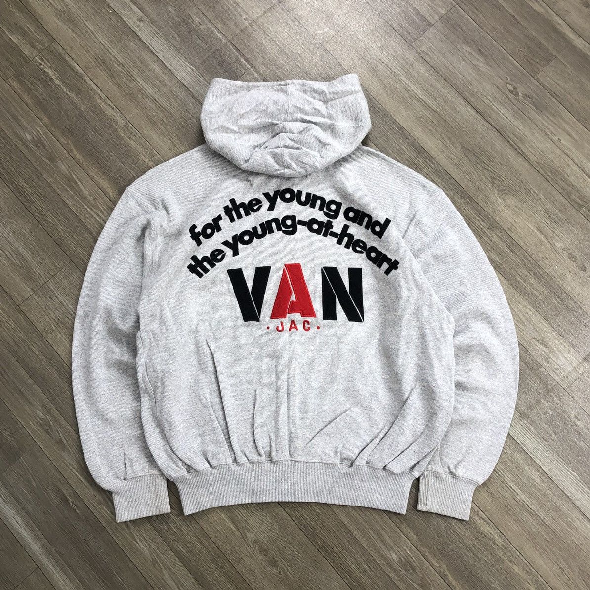 Japanese Brand × Van Vintage Van Jac Japan Streetwear Embroidery Boxy Zip Hoodie Size US L / EU 52-54 / 3 - 1 Thumbnail