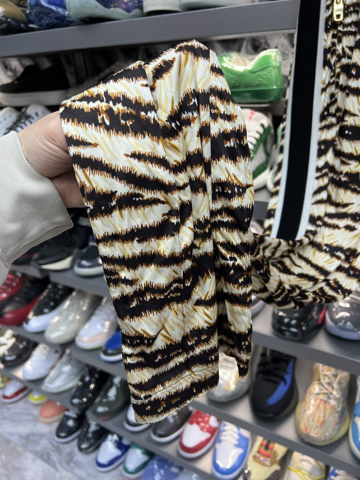 Dolce & Gabbana Dolce & Gabbana Tiger Pants Size 26" / US 2 / IT 38 - 3 Thumbnail
