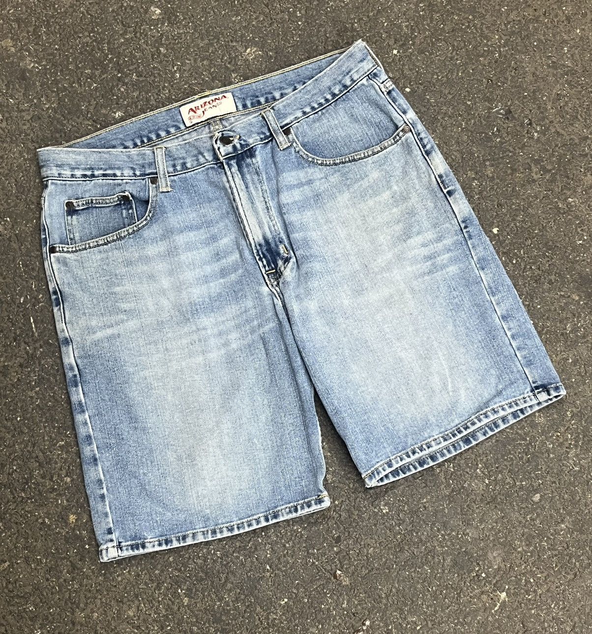 Vintage Jorts baggy fit y2k lightwash skater hype rare hip hop Size US 34 / EU 50 - 1 Thumbnail
