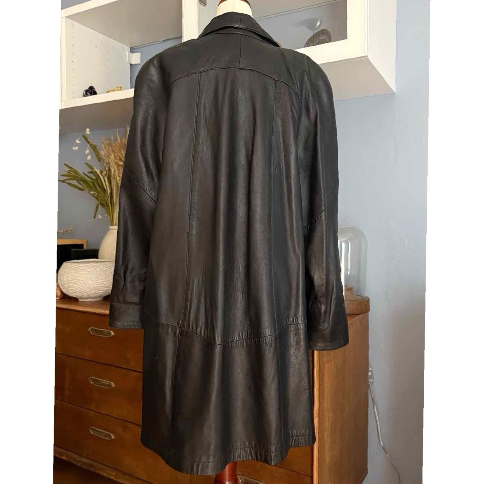 Vintage Vintage 80’s VAKKO Black Leather Jacket Open Front Size M/L User: Vintage 80’s VAKKO Black Leather Jacket Open Front Size M/L Size M / US 6-8 / IT 42-44 - 3 Thumbnail