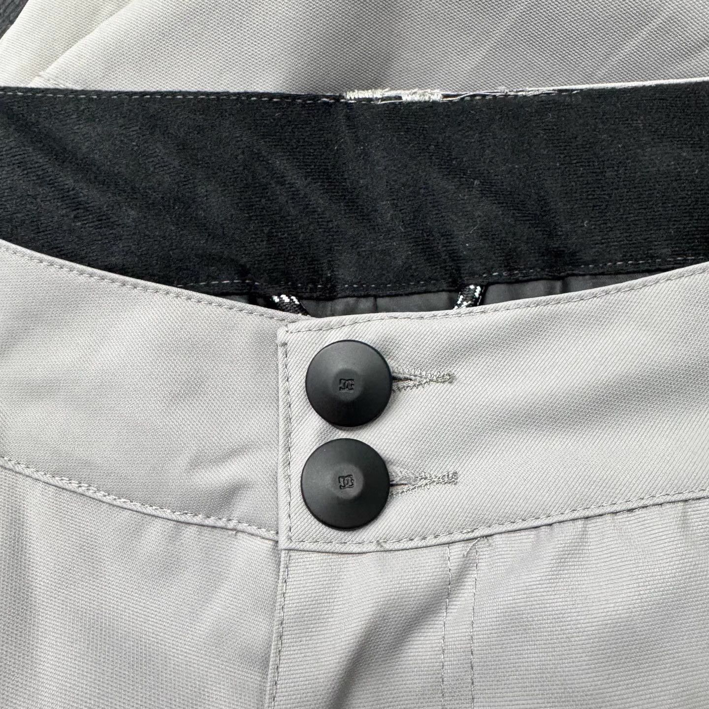 DC DC Cement Grey Snow Pants Q10 Size US 38 / EU 54 - 3 Thumbnail