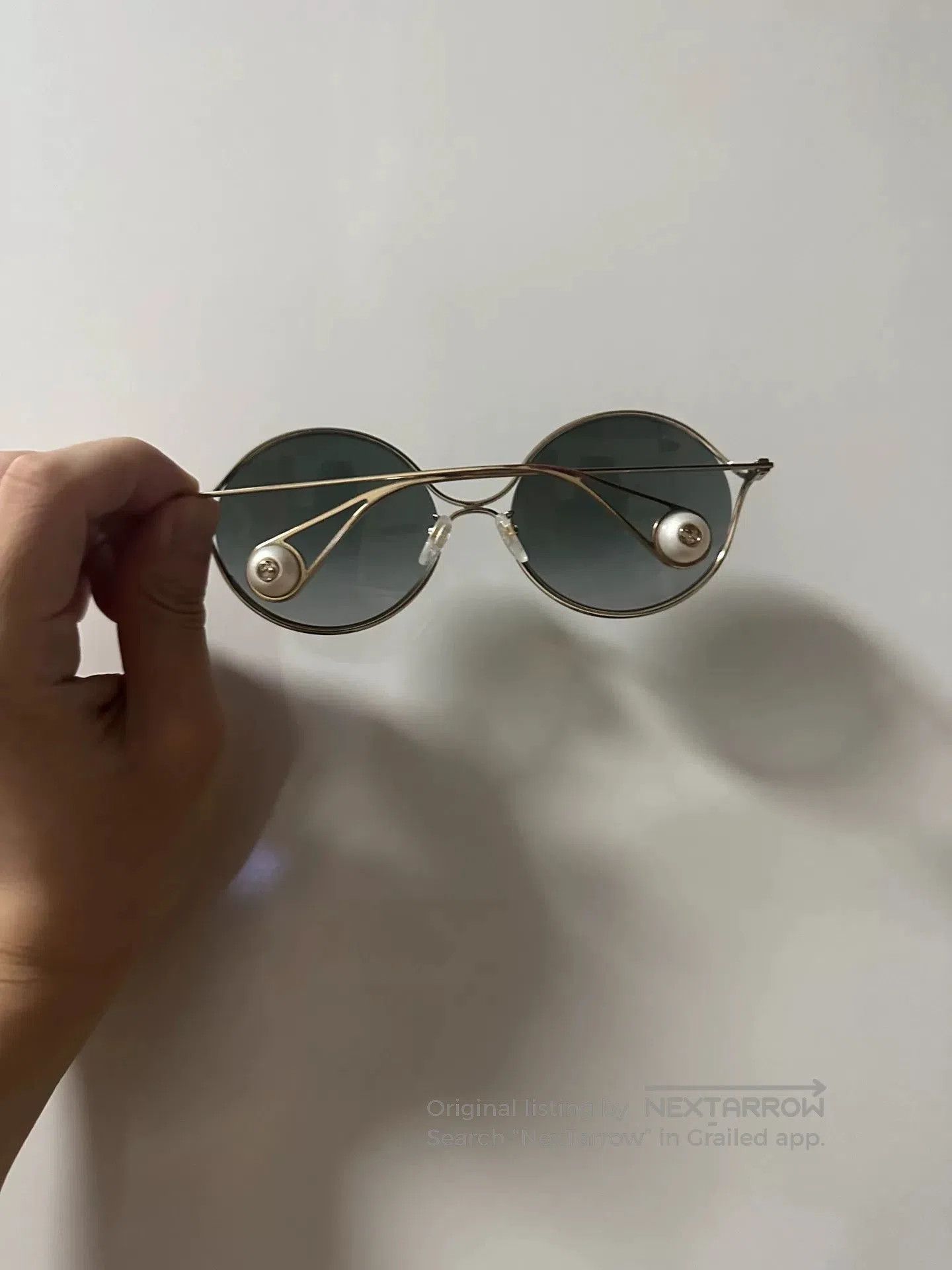 Gucci Gucci Gold Round Pearl Sunglasses. Size ONE SIZE - 2 Thumbnail