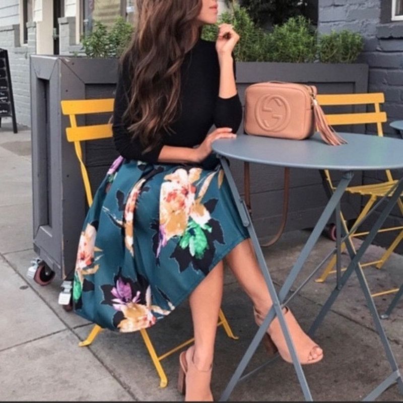 The Unbranded Brand Chicwish Women’s L Floral High Waisted Pleated Teal Skirt Size 30" / US 8 / IT 44 - 1 Thumbnail