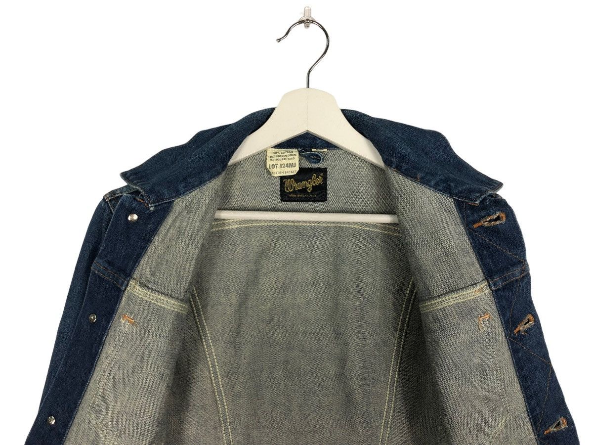 Vintage × Wrangler 🔥 VINTAGE WEANGLER 14OZ BROKEN DENIM TRUCKER WESTERN JACKET Size US S / EU 44-46 / 1 - 11 Thumbnail