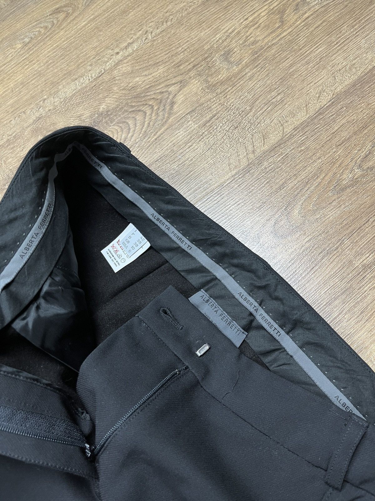 Alberta Ferretti × Designer ➕ black casual Alberta Ferretti essential pants Size 28" / US 6 / IT 42 - 3 Thumbnail