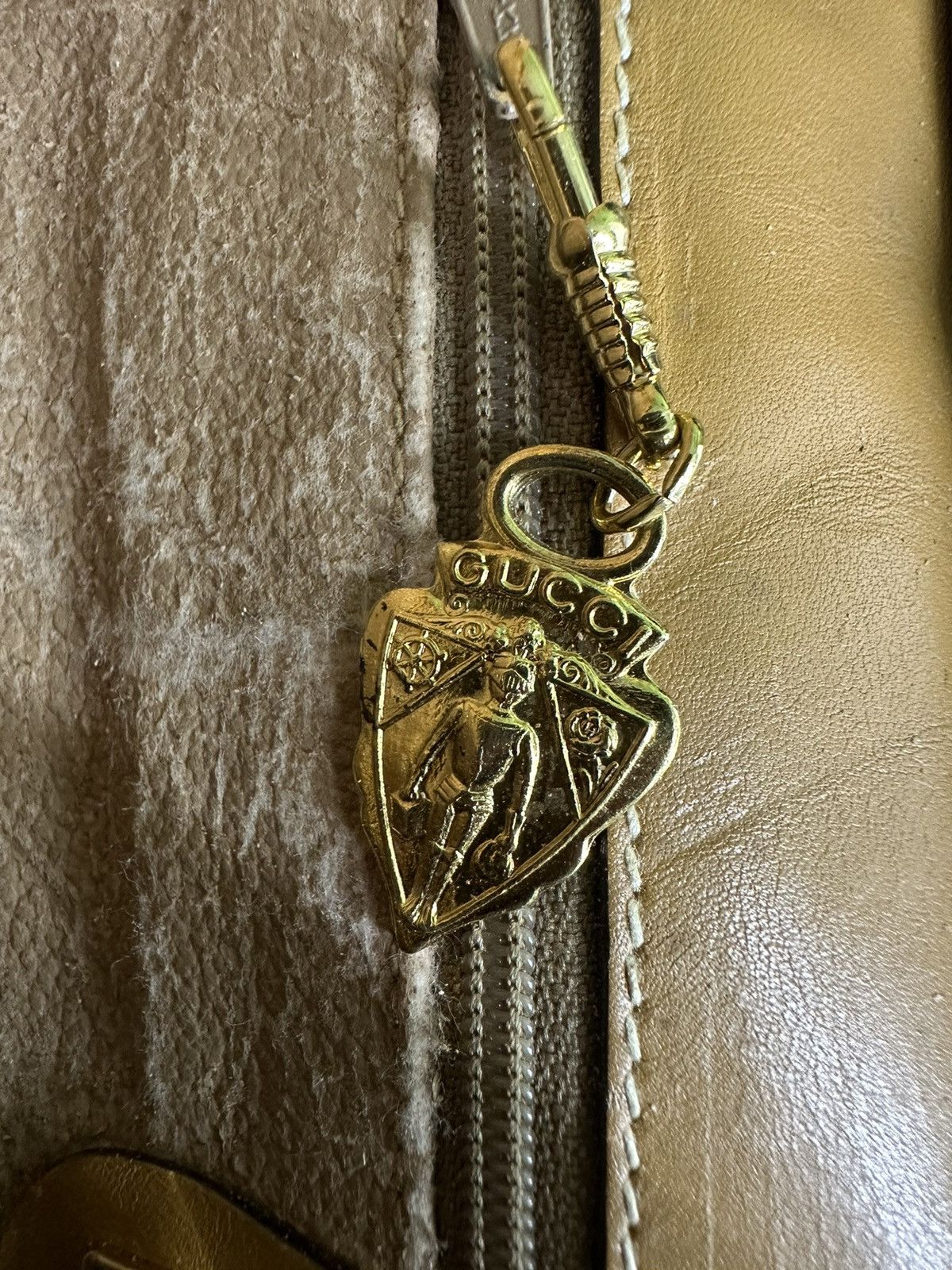 Gucci Vintage GG Gucci Shoulder Bag Size ONE SIZE - 17 Thumbnail