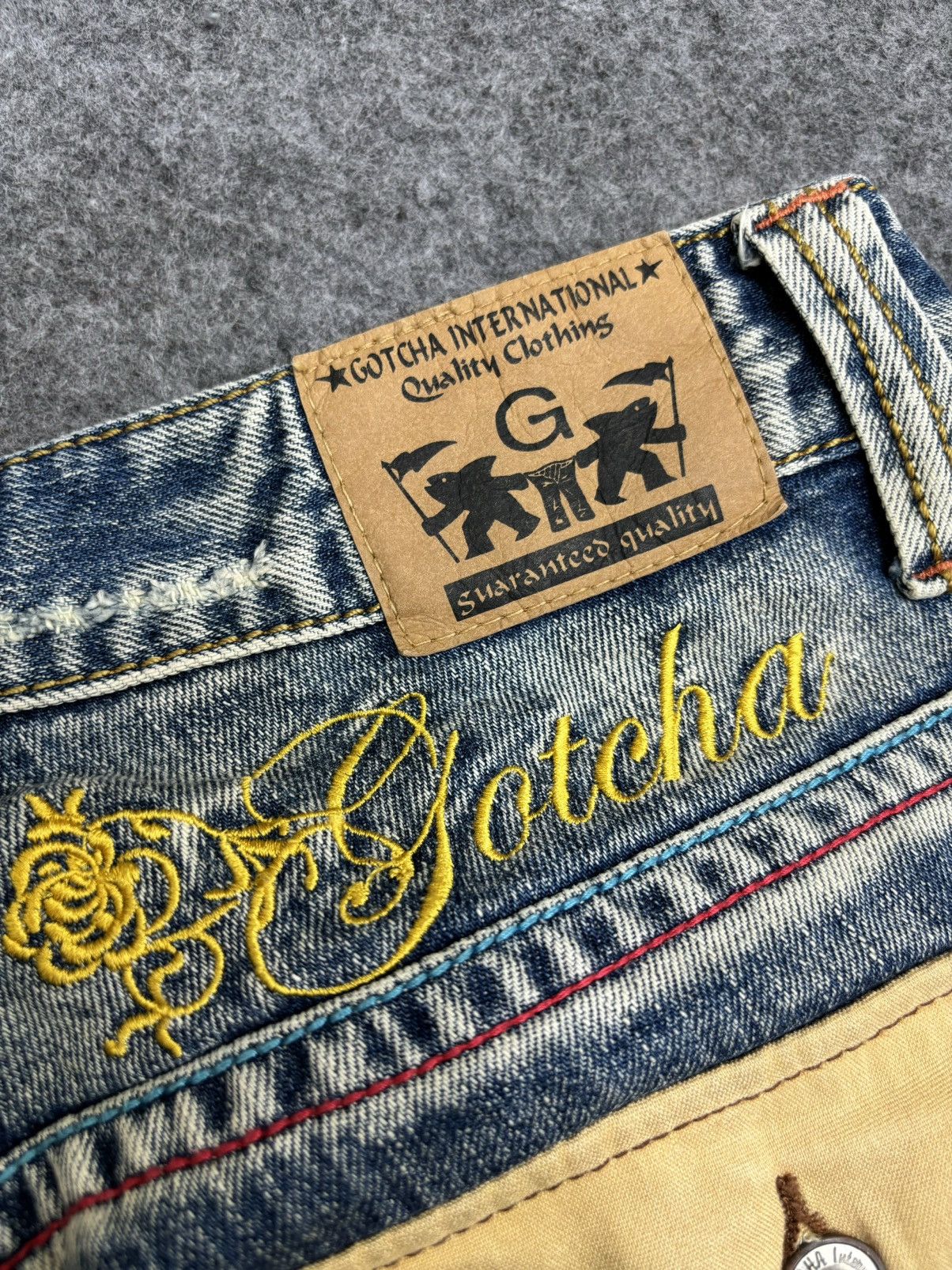 Gotcha 💥Twisted Leg💥Rare Gotcha Distressed Twist Leg Denim F537 Size US 30 / EU 46 - 20 Thumbnail