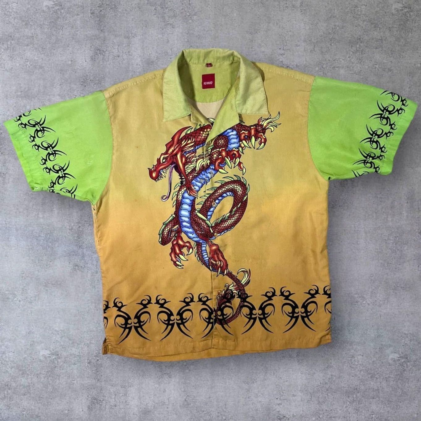 Vintage Reward Goth Y2K Tribal Dragon Graphic Green Yellow Polyester Shirt M Men Button-Up Collared Medium Size US M / EU 48-50 / 2 - 2 Thumbnail