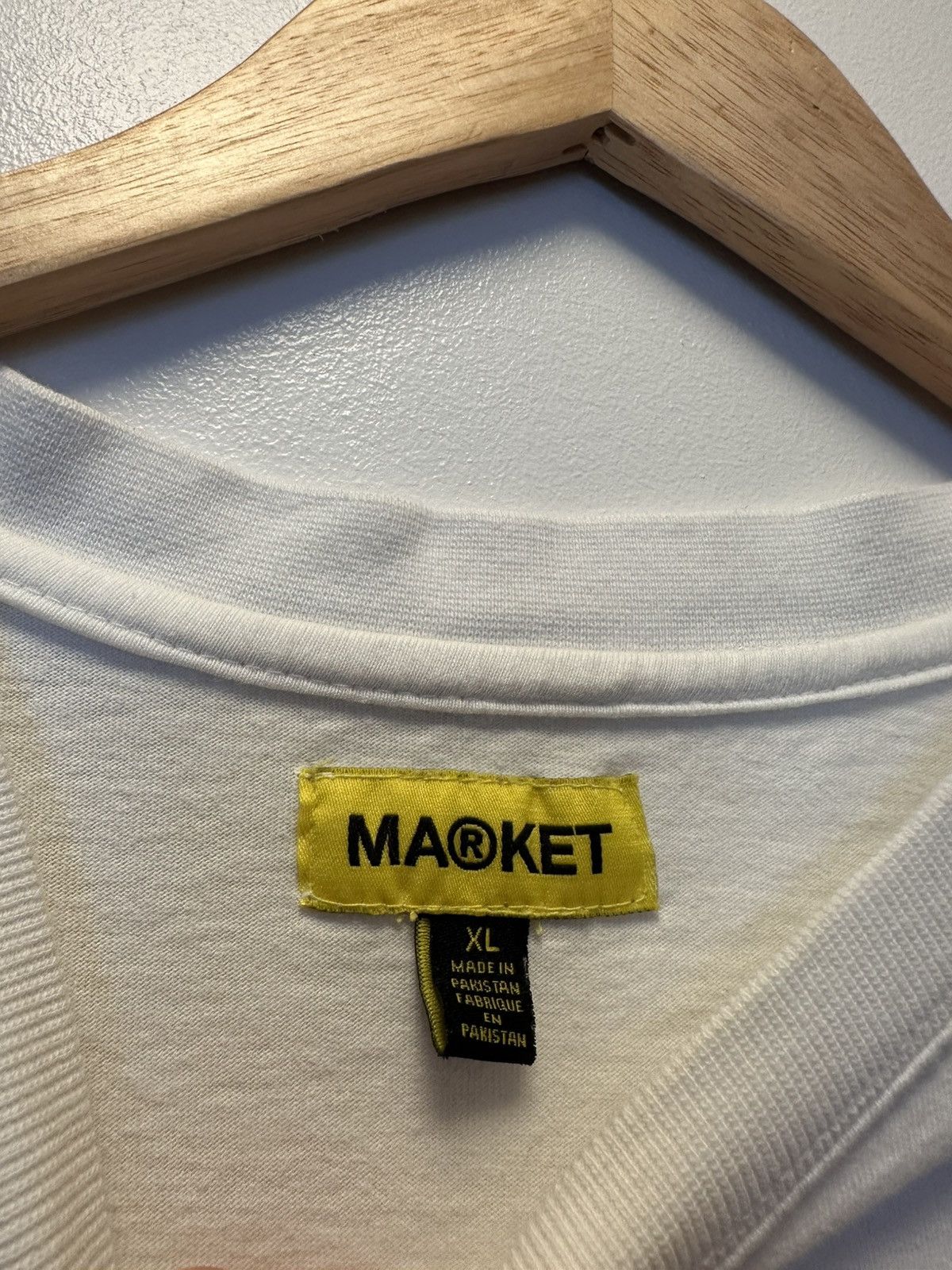 Market Louis Vuitton Tee Size US XL / EU 56 / 4 - 2 Thumbnail