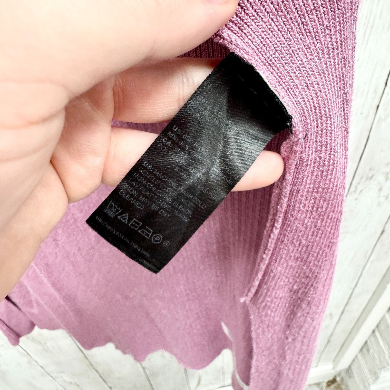 White House Black Market White House Black Market S Ribbed Long Cardigan Sweater Knit Size S / US 4 / IT 40 - 3 Thumbnail