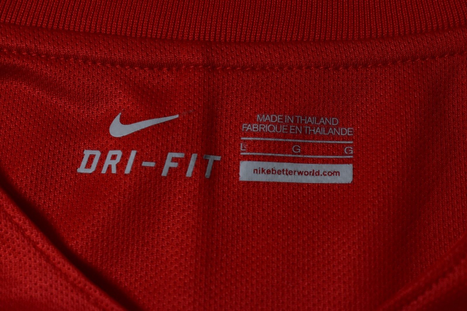 Nike NIKE Poland Away Red Football Shirt Polska SIZE L adults Size US L / EU 52-54 / 3 - 6 Thumbnail
