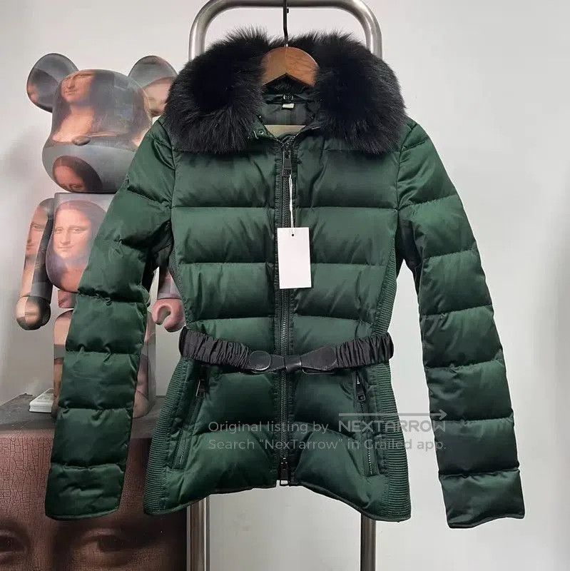 Burberry Burberry Women's Green Down Jacket with Fur Collar. Size XXS / US 00 / IT 34 - 1 Thumbnail