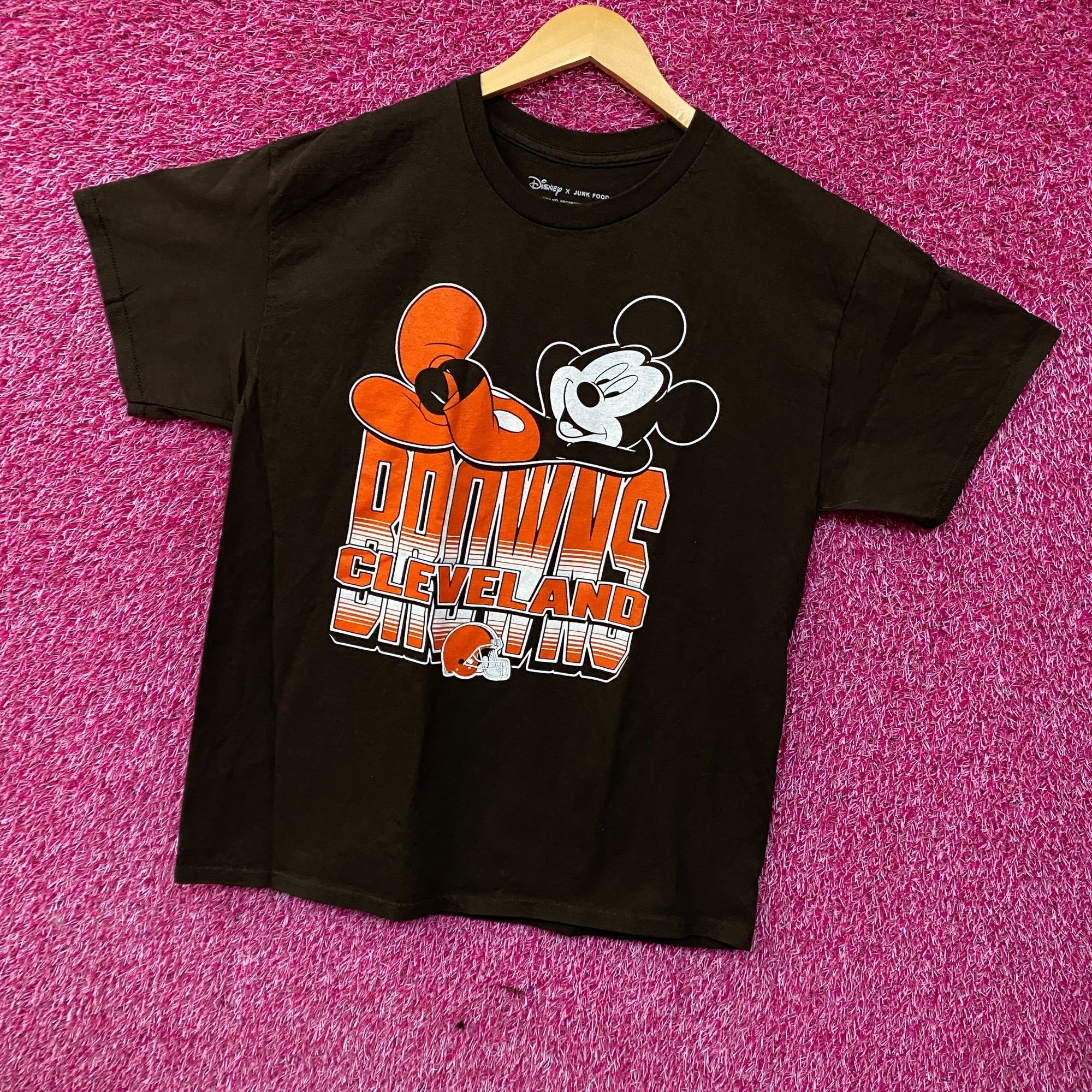 Junk Food Junk Food x NFL Disney Mickey Mouse Kick Back Browns Clevela Size US M / EU 48-50 / 2 - 3 Thumbnail