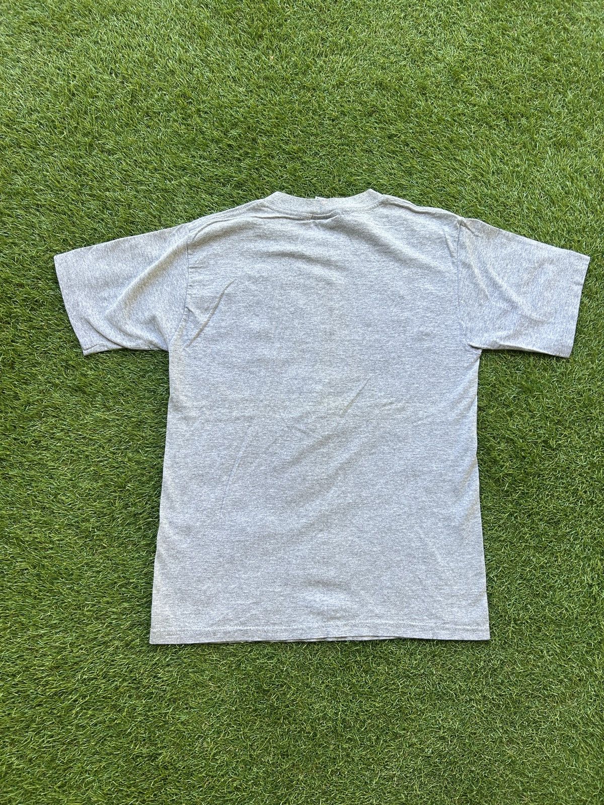 NCAA Vintage 90s Duke Blue Devils Basketball T Shirt Size US S / EU 44-46 / 1 - 5 Thumbnail