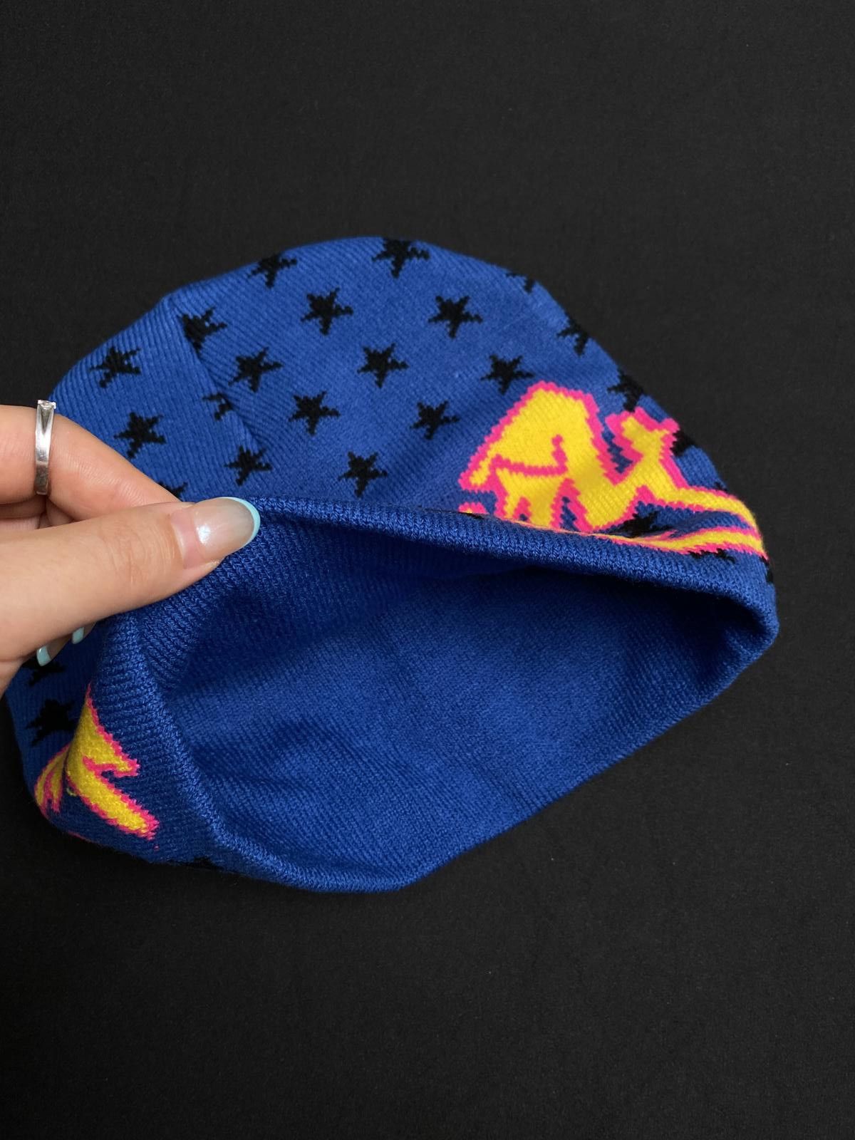 Stray Rats Rare Stray Rats Grafflection Stars Skully No Cuff Beanie Size ONE SIZE - 5 Thumbnail