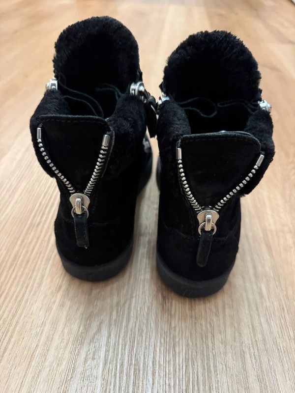 Giuseppe Zanotti Giuseppe Zanotti Kriss Winter May London Fur Shearling 38,5 Size US 8.5 / IT 38.5 - 11 Thumbnail