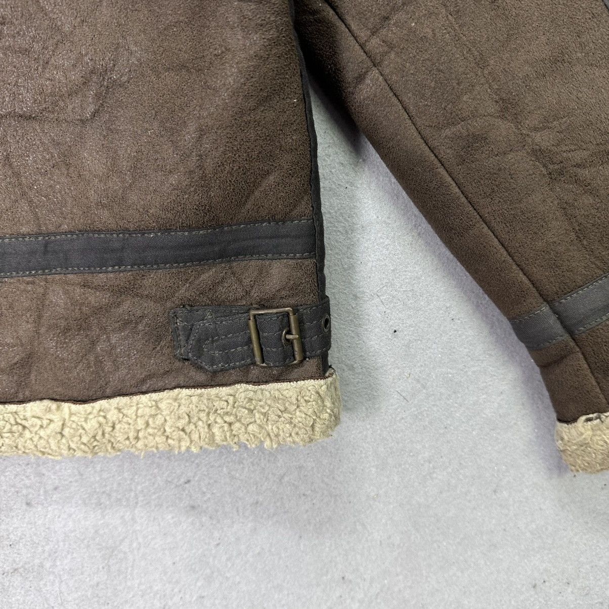 Alpha Industries Vintage Alpha Industries Shearling Jacket Brown B3 Style Size US XL / EU 56 / 4 - 7 Thumbnail