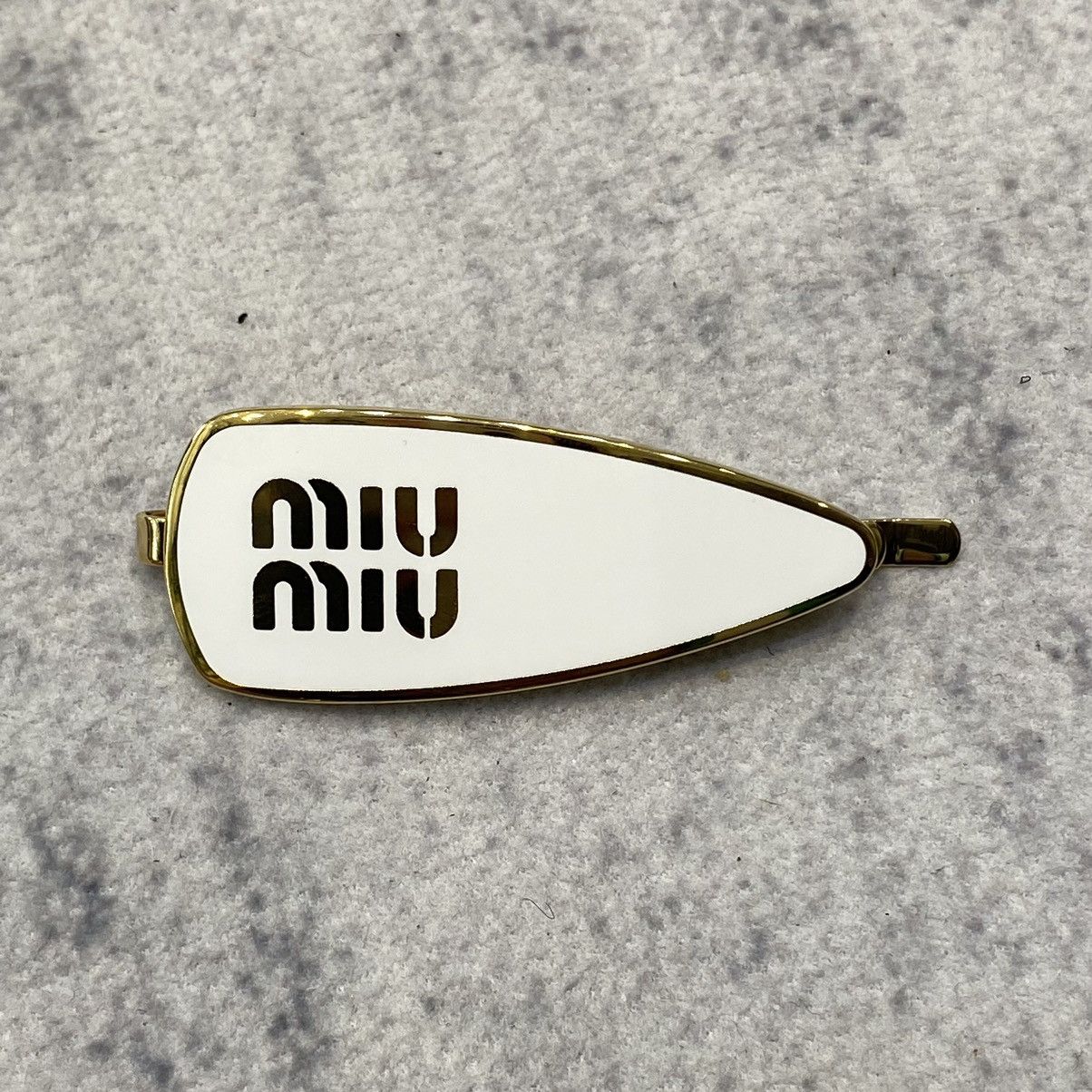 Miu Miu MIU MIU Enameled Metal Hair Clip WHITE Size ONE SIZE - 3 Thumbnail