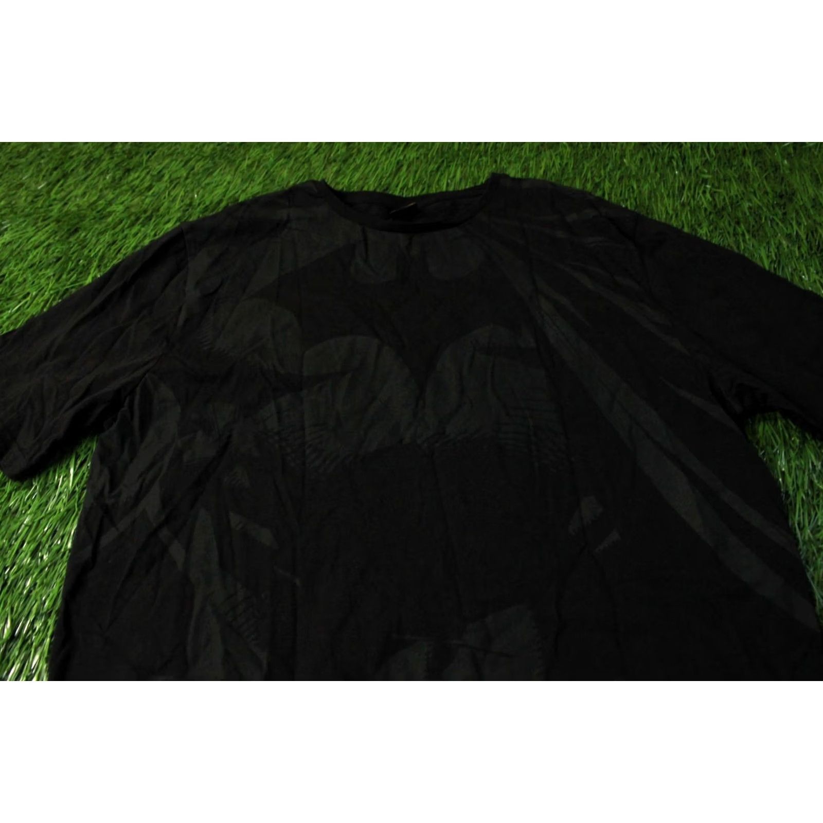 Fruit Of The Loom BATMAN DC MEN Shirt Adult L Black 100% Cotton Short Sleeve T-Shirt Tee Official Product Size L Large Print Batman 2010s Mens Size US L / EU 52-54 / 3 - 2 Thumbnail