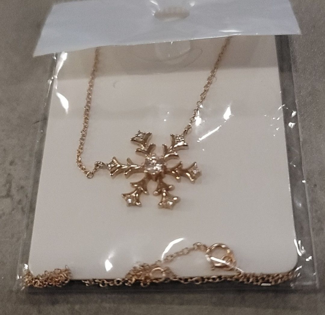 Other NIP 14KT Rose Gold Plated Sterling Silver Snowflake Necklace Size ONE SIZE - 1 Thumbnail