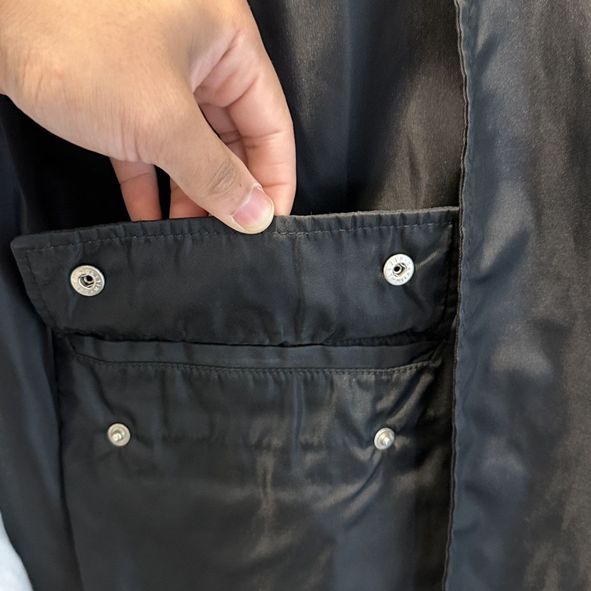 Prada Vintage Prada Nylon Black jacket Size US L / EU 52-54 / 3 - 5 Thumbnail