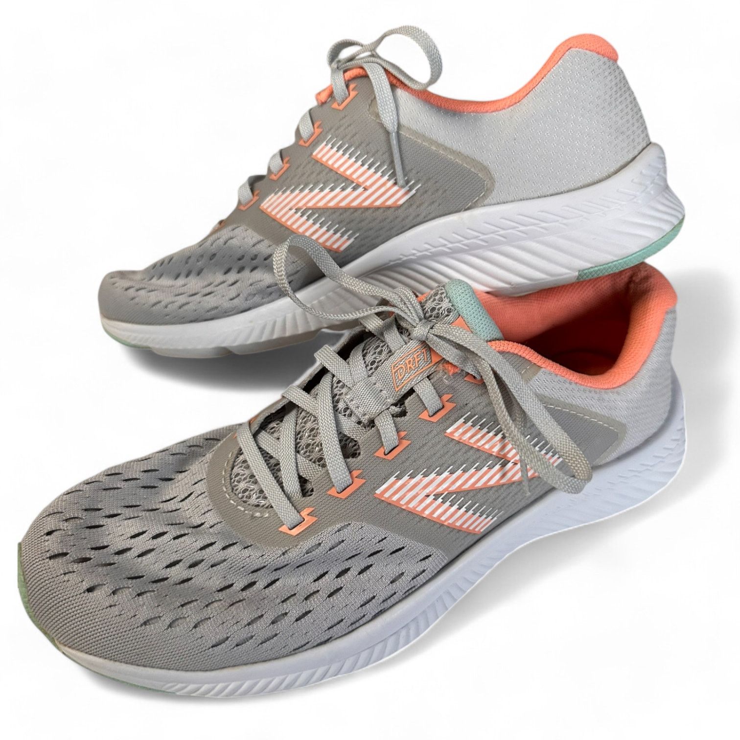 New Balance New Balance WDRFT SG1 Athletic Running Shoe size 8.5 womens Size US 8.5 / IT 38.5 - 1 Thumbnail