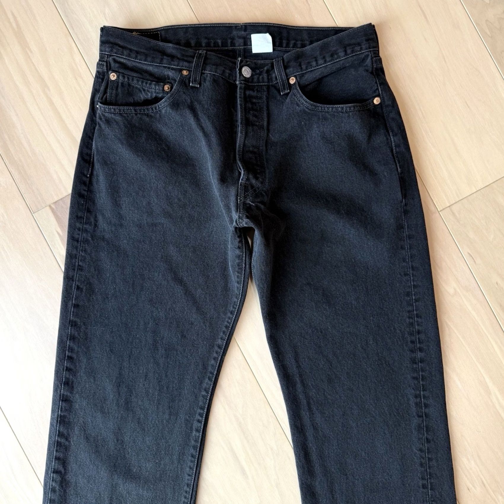 Levi's VINTAGE Levi's 501 Jeans Black Denim Straight Button Fly 32 Mens USA 90s Western Workwear NYC Size US 32 / EU 48 - 3 Thumbnail