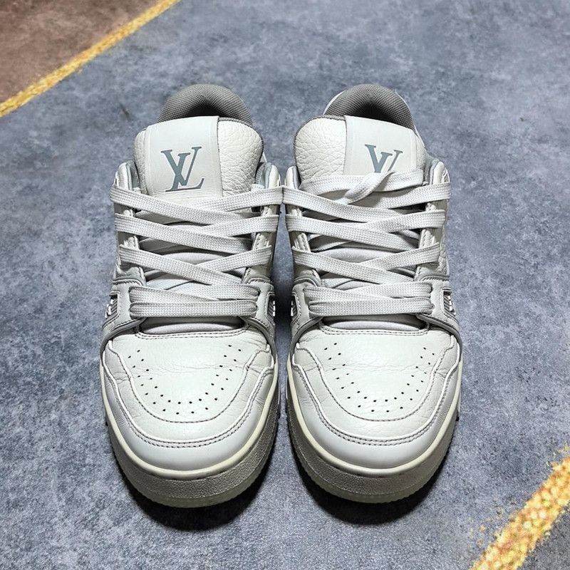 Louis Vuitton Louis Vuitton Low-Top Trainer Sneakers in White -2508 Size US 5.5 / EU 38 - 2 Thumbnail