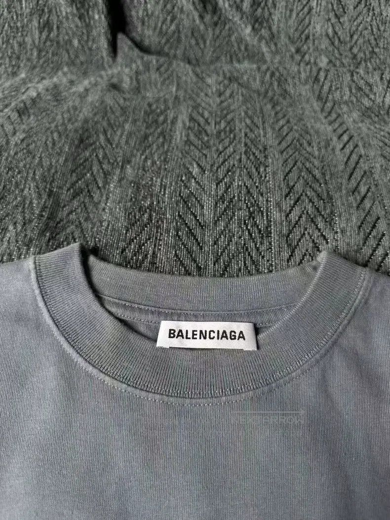 Balenciaga Balenciaga Gray-Blue Portrait Short Sleeve T-Shirt Size US M / EU 48-50 / 2 - 3 Thumbnail