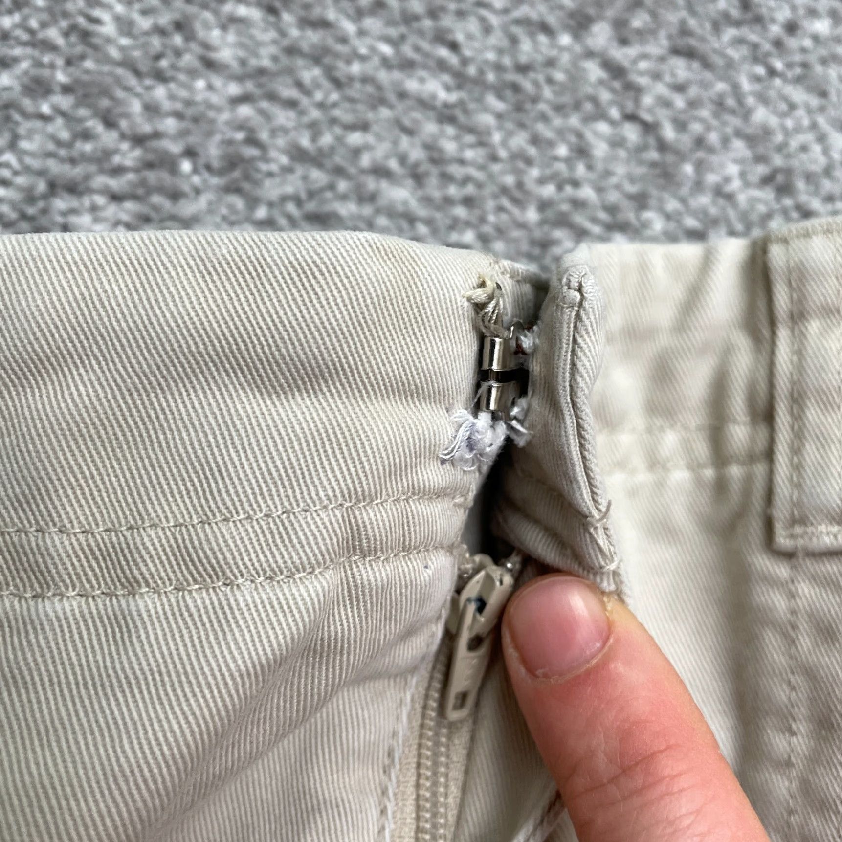 Vintage Halogen Pants Womens 8 Beige Mid Rise Straight Leg Cotton Cropped Casual Distinctive Pockets Tailored Size 30" / US 8 / IT 44 - 4 Thumbnail