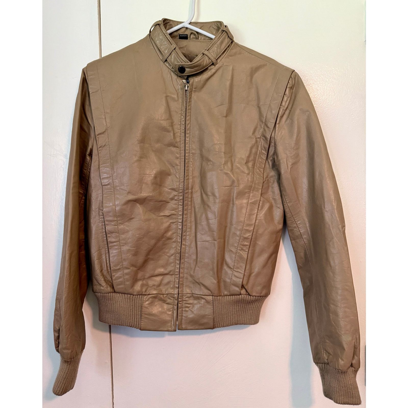 Wilsons Leather Vintage 80’s Wilson's Tan leather bomber jacket medium Fall Size M / US 6-8 / IT 42-44 - 2 Thumbnail