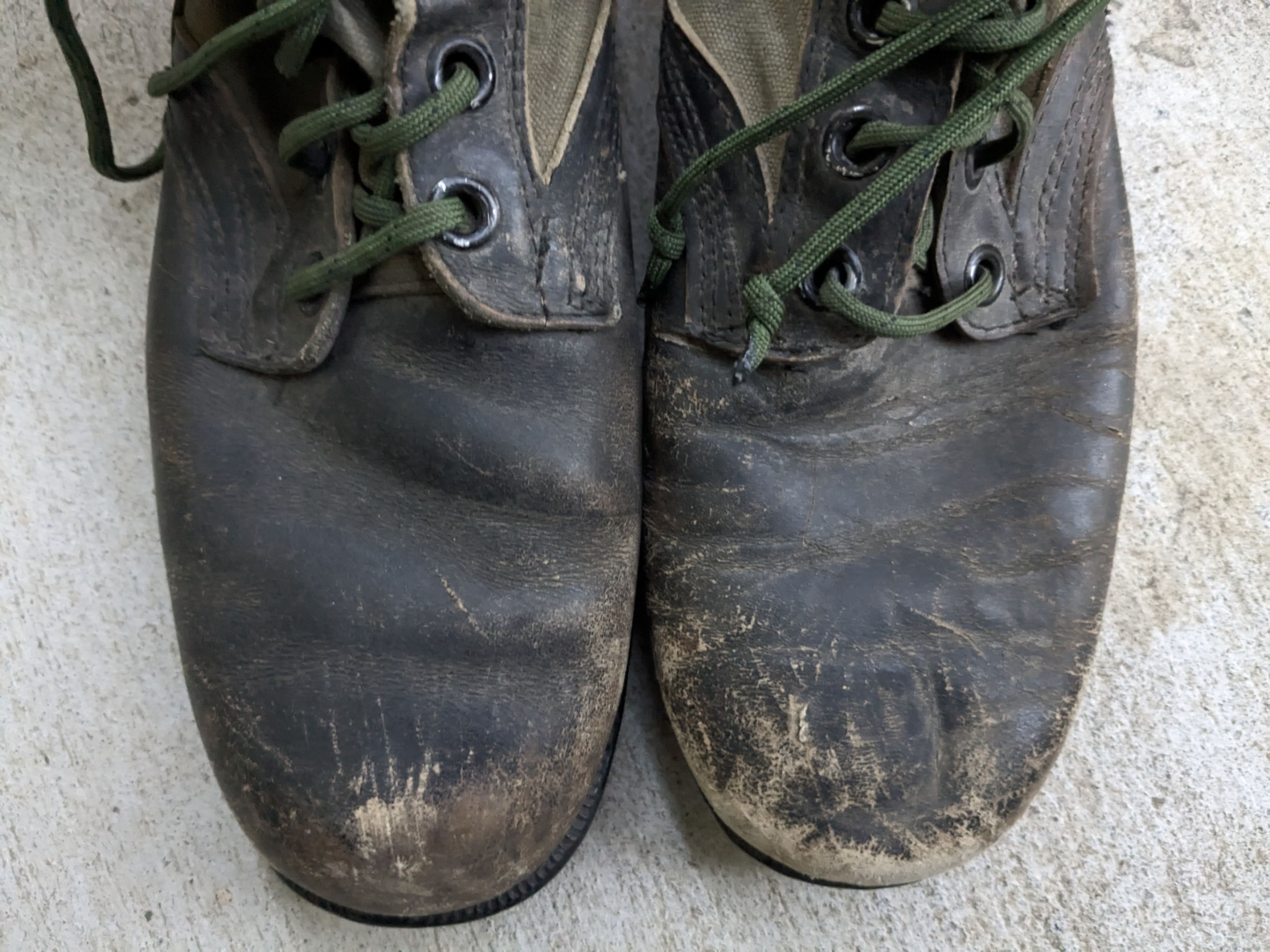 Genuine Leather × Vintage Vintage Combat Boots Black 9 R Jungle Leather Chunky USA Size US 9 / EU 42 - 3 Thumbnail
