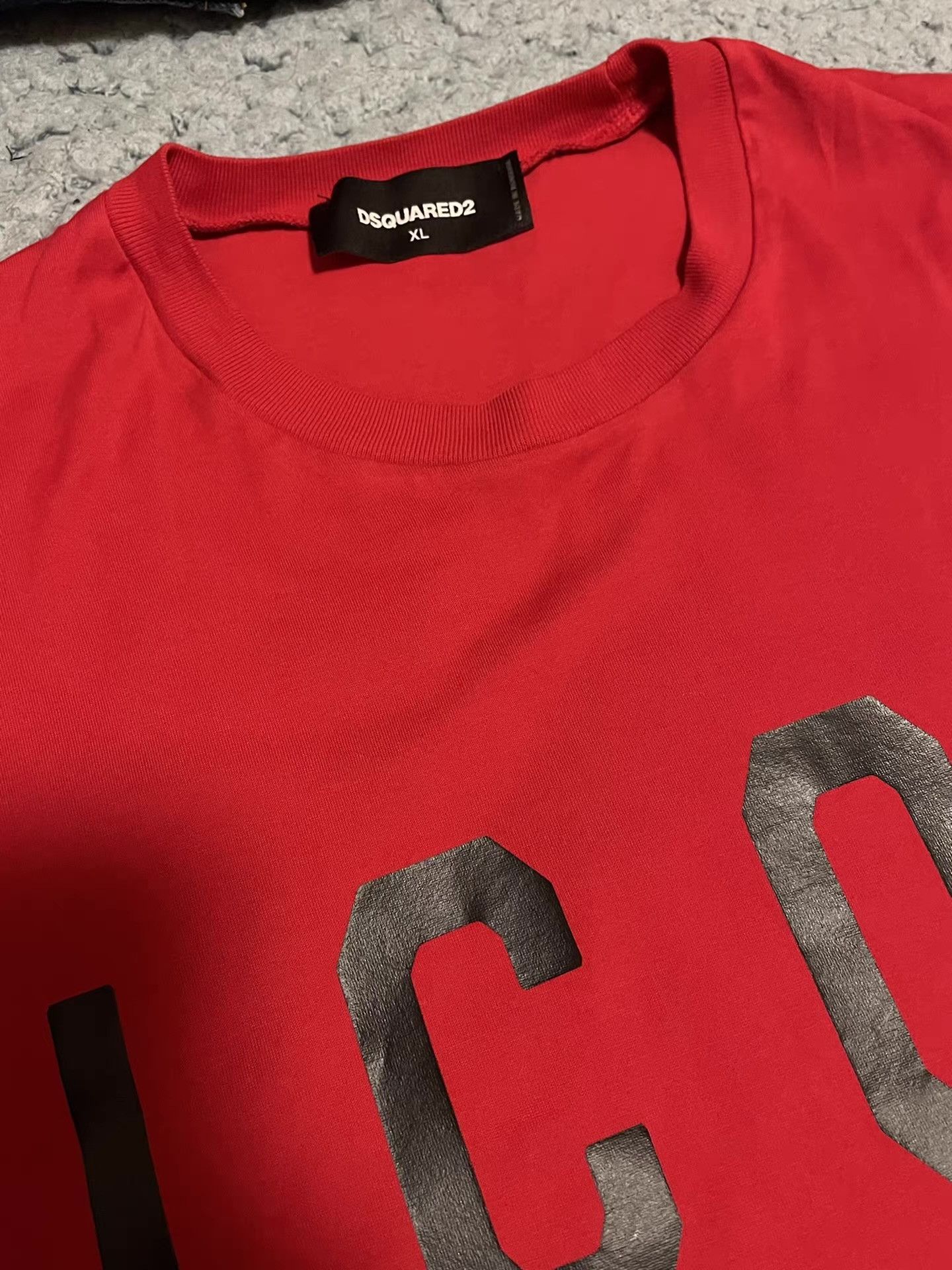Dsquared2 DSquared2 (D2) red icon T-shirt, Size US XL / EU 56 / 4 - 2 Thumbnail